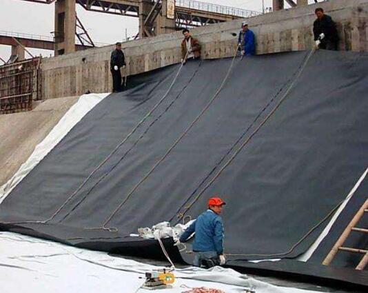 HDPE土工膜的铺设与焊接方法细则及注意事项