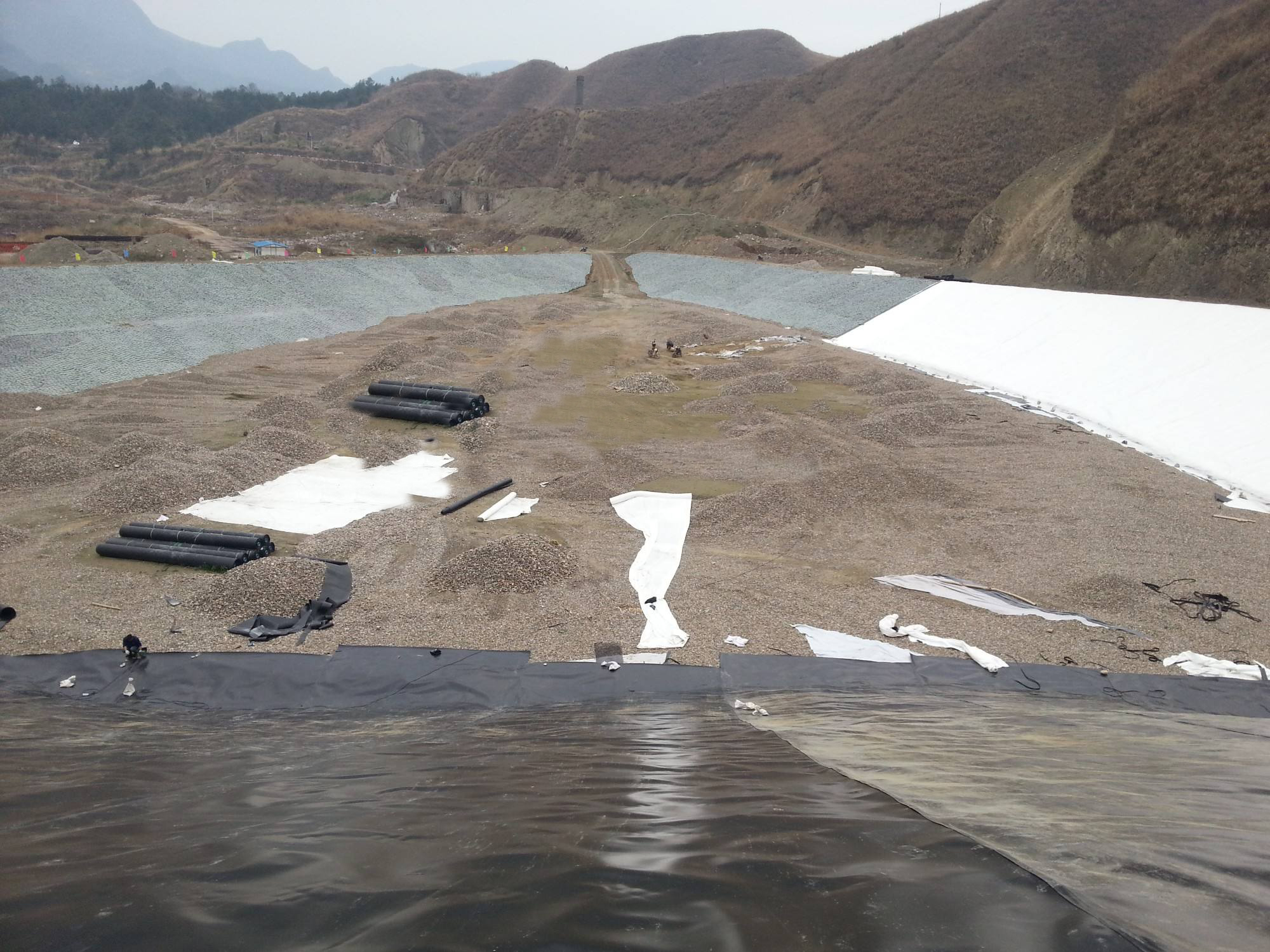 垃圾填埋场使用的配套土工材料有哪些种类呢?