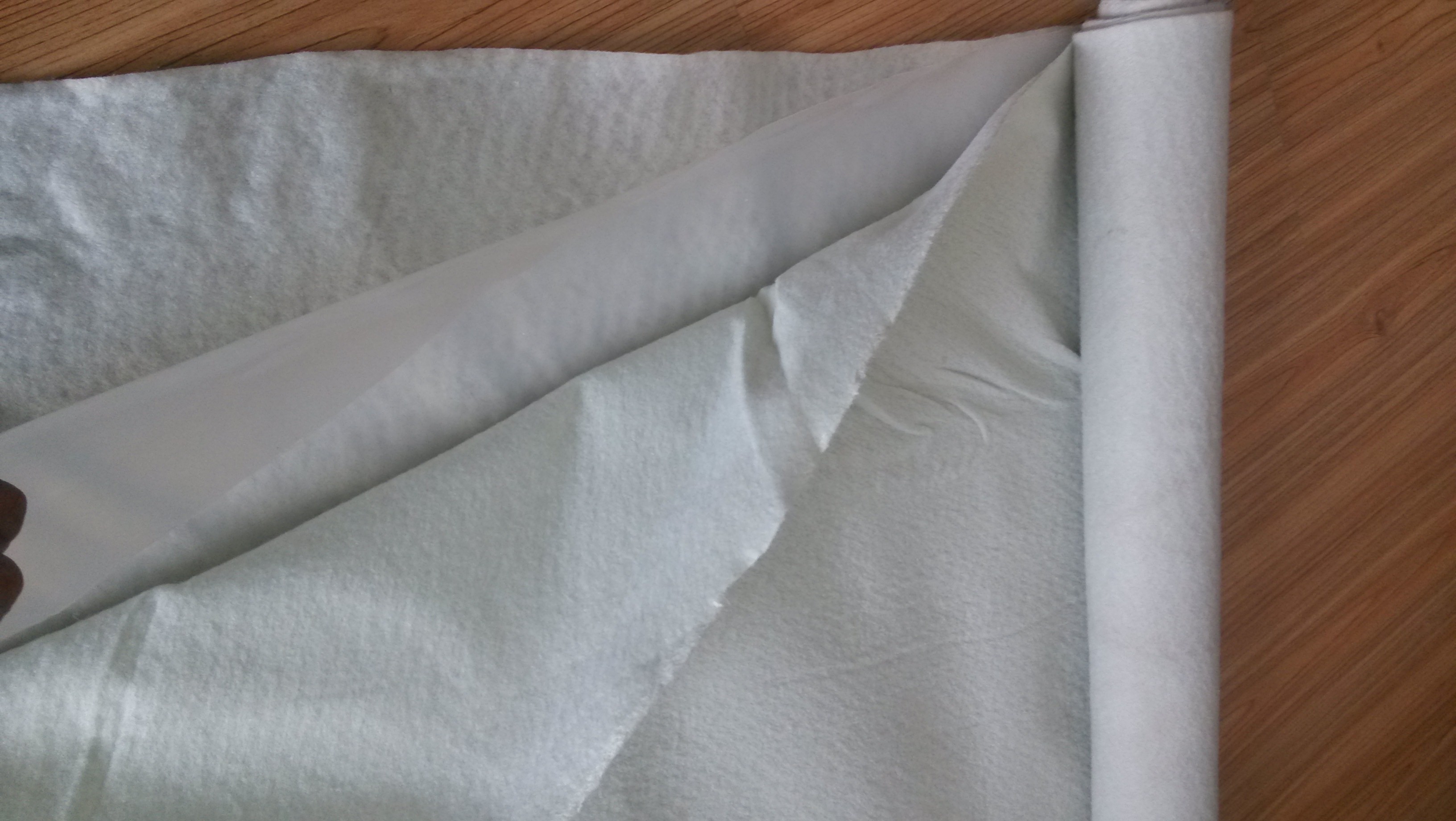 针对地质特点如何挑选复合土工膜的规格呢?