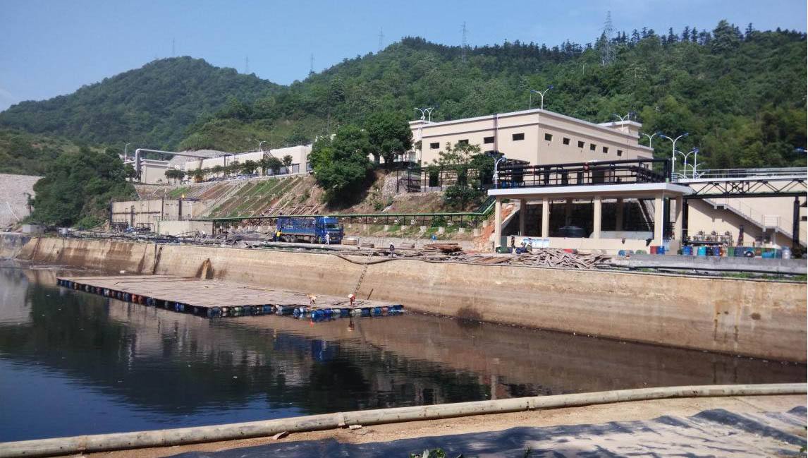 哪种规格的HDPE膜可满足调节池防渗系统施工操作要点?