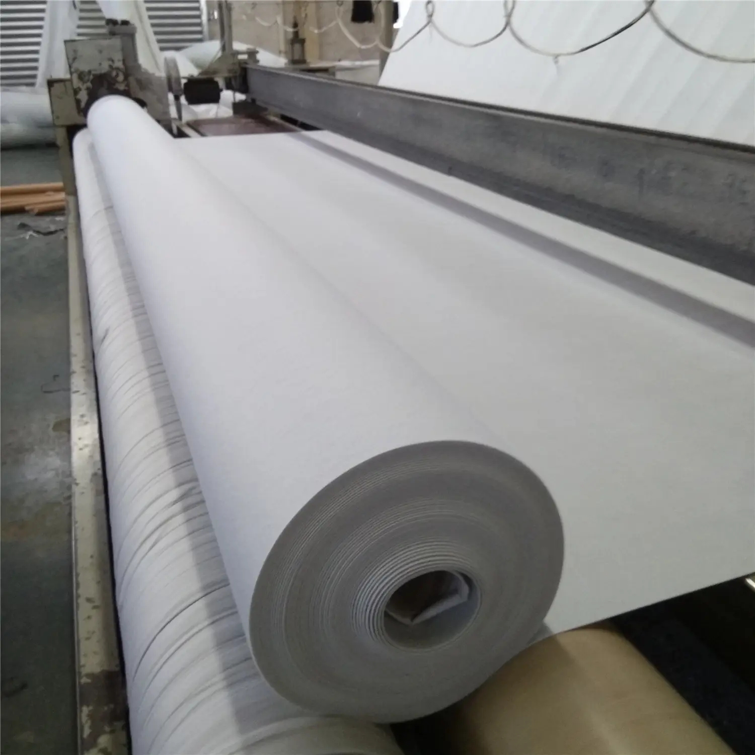 bat365正版唯一官网 土工合成材料能有效地保护边坡不受地表土壤侵蚀