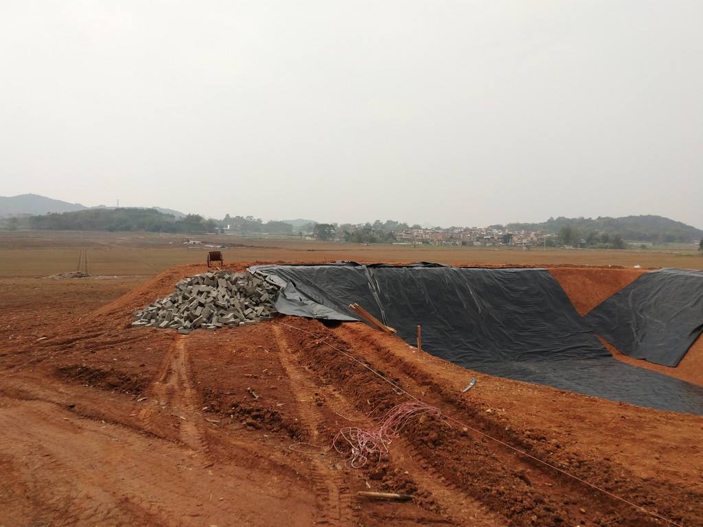 渡槽防渗膜施工过程中的注意事项有哪些?